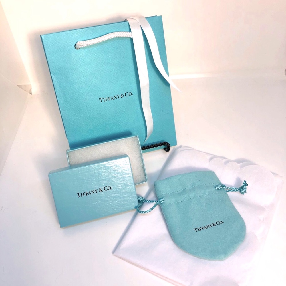 Empty Tiffany Box/Ribbon/Pouch/Bag/tissue paper